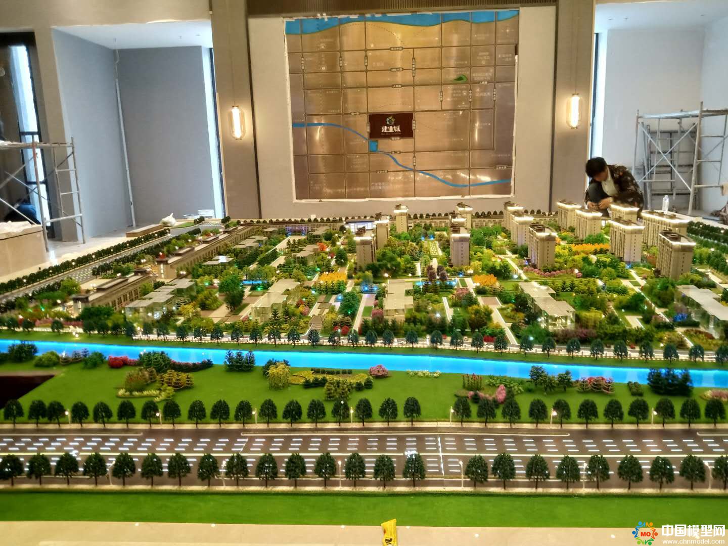樓盤沙盤模型制作、別墅沙盤模型制作、城市規(guī)劃沙盤制作、建筑模型設(shè)計制作、工業(yè)模型設(shè)計制作、數(shù)字多媒體沙盤制作