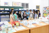 學生手工DIY建筑模型，易加工耗材成為首選